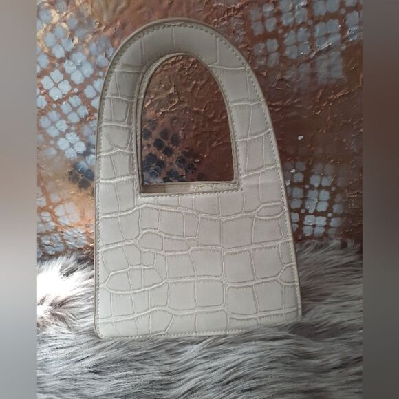 Zara Cream Faux Leather Croc-Embossed Women's Bag - Picture 14 of 14